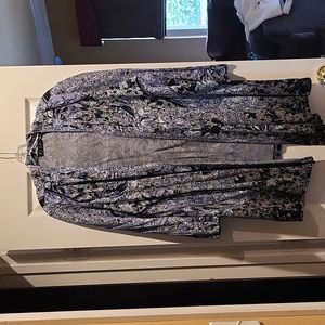 Versatile cardigan in periwinkle blue and black